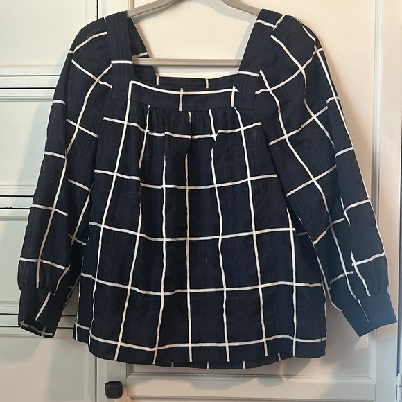 J. Crew size 6 blue and white top. - Picture 4 of 7